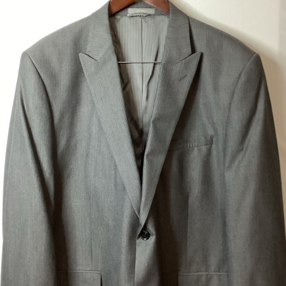 Joseph Abboud Gray Pinstriped Men's Fully Lined Suit Blazer‎ Sports Jacket 46R - Picture 1 of 13